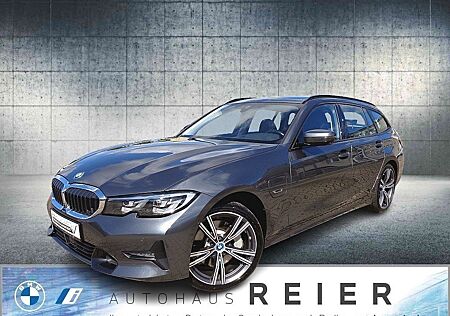 BMW 330e xDrive Tour.SportLine,19",,Pano,Nav,HUD,AHK