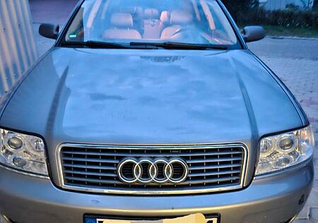 Audi A6 2.5 TDI Avant -