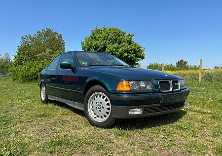 BMW 328i