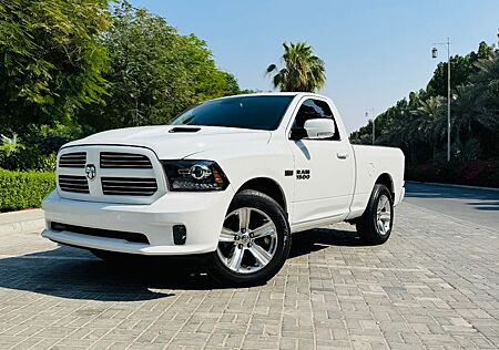 Dodge RAM SPORT*CLEAN CARFAX*4X4*5.7 V8*AHK*LED*NAVI*TOP