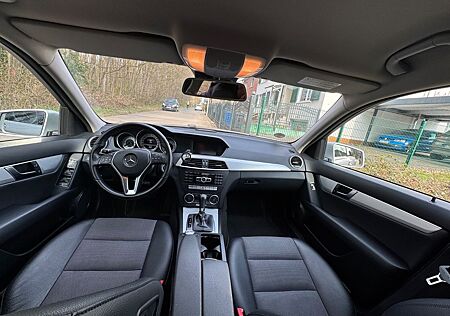 Mercedes-Benz C 200 AVANTGARDE AVANTGARDE