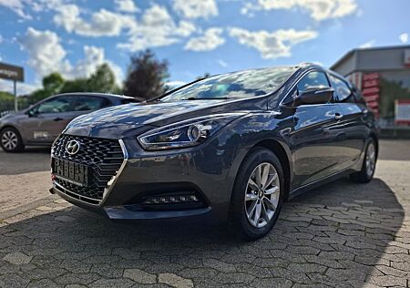 Hyundai i40 i40cw 1.6CRDi Space Navi AHK