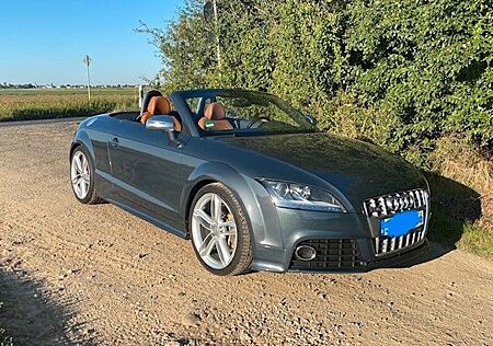 Audi TTS Roadster 2.0 TFSI S tronic quattro -