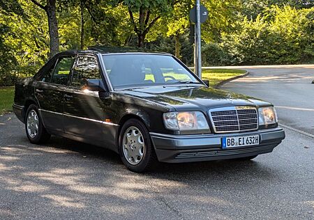 Mercedes-Benz E 320 - H Kennzeichen