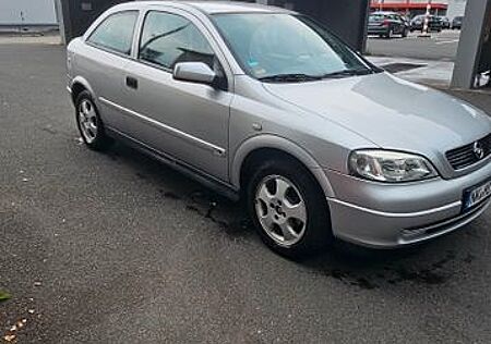 Opel Astra 1.6 Automatik -