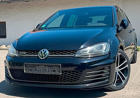 VW Golf Volkswagen VII Lim. GTD BMT