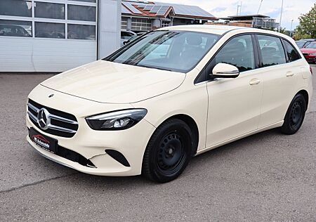 Mercedes-Benz B 180 d 8G-DCT Leder_Navi_LED_Kamera_Distronic