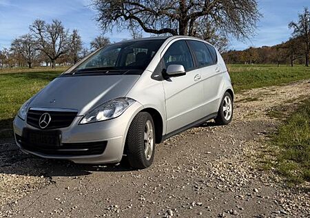 Mercedes-Benz A 180 BlueEFFICIENCY -
