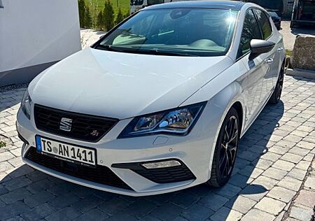 Seat Leon 1.5 TSI 96kW FR Black Matt Edition FR B...