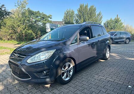 Ford Grand C-Max Champions Edition*7 SITZER*TÜV NEU