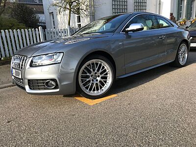 Audi S5 4.2 FSI tiptronic quattro -