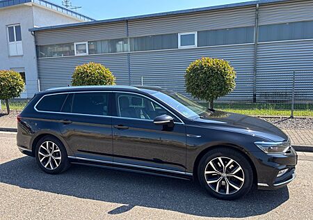VW Passat Variant Volkswagen Elegance R Line Top Zustand