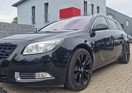 Opel Insignia A Sports Tourer Sport 4x4*LEDER*SCHECKH