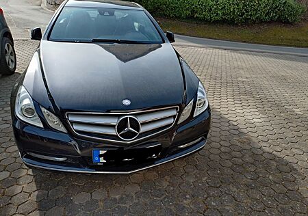 Mercedes-Benz E 200 Coupé BlueEFFICIENCY AVANTGARDE ...