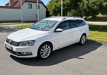 VW Passat Variant Volkswagen Benzin+CNG Scheckheft TÜV+Inspektion neu DSG+ACC