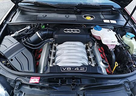 Audi S4 4.2 quattro tiptronic Avant -