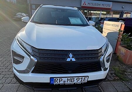 Mitsubishi Eclipse Cross Plug-in Hybrid BASIS 2.4 MIVEC 4WD