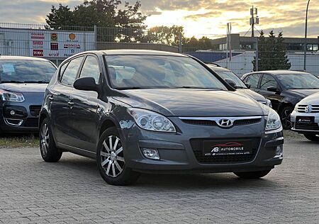 Hyundai i30 Comfort 1.6 KLIMA