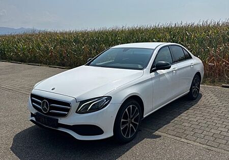 Mercedes-Benz E 220 d Autom. -
