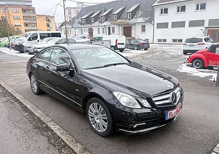 Mercedes-Benz E 350 E Coupe CDI BlueEfficiency