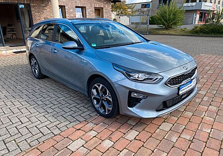 Kia Cee'd Sportswagon +Led Scheinwerf.+Navi+Kamera+