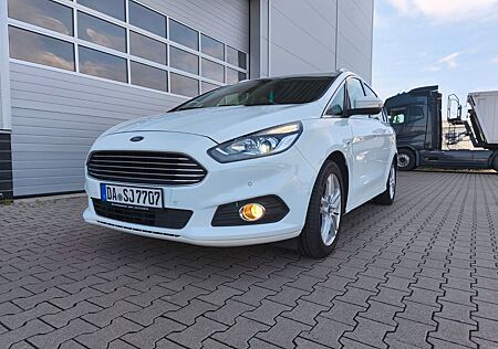 Ford S-Max 2,0 TDCi 132kW Titanium Titanium