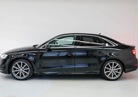 Audi A3 2.0TFSI quattro 190PS Matrix B&O Standheizung