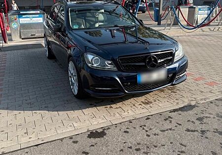 Mercedes-Benz 300 W204 cdi 4 matic