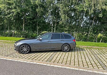 BMW 330d xDrive Touring Sport Line Automatic Spo...