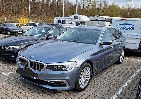 BMW 520d Touring A - Luxury Line M Line