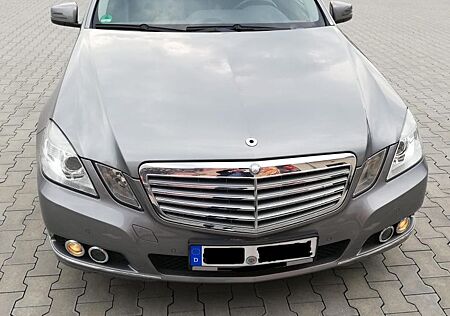 Mercedes-Benz E 250 CGI BlueEFFICIENCY -