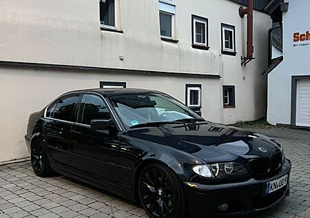 BMW 320i -