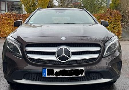 Mercedes-Benz GLA 200 Style