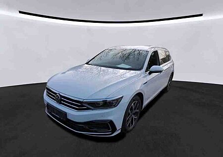 VW Passat Variant Volkswagen PassatVariantGTE/DSG/LED-Matrix/Kam/TravelAssist