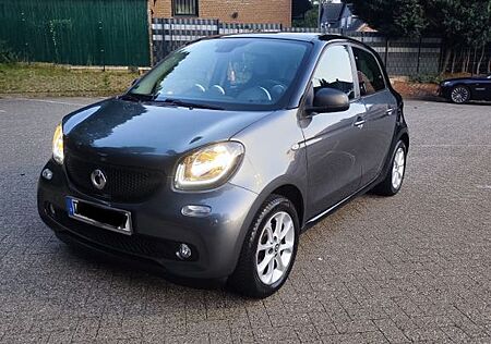 Smart ForFour PASSION/Panoramadach/Navi/RFA