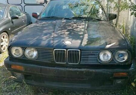 BMW 318i E30 Touring NFL