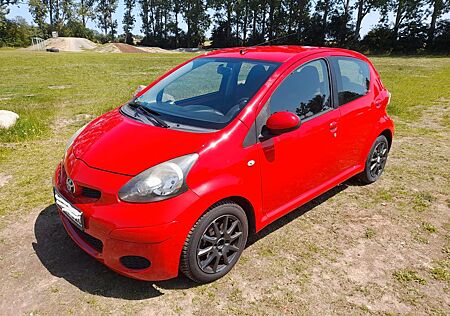 Toyota Aygo (X) Aygo (X) 1,0-l-VVT-i -
