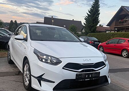 Kia Cee'd / Ceed*NEU*TÜV*2022*6 Gang * gepflegt *