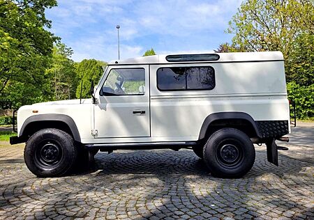 Land Rover Defender 110 Td5 Hardtop LKW Zulassung-Standheiz