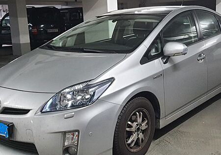 Toyota Prius 1.8-l-VVT-i Executive