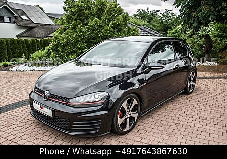 VW Golf Volkswagen VII 7 GTI Navi Scheckheft Garantie DEU.