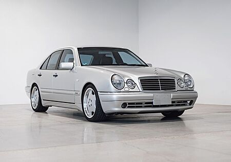 Mercedes-Benz E 55 AMG