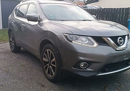 Nissan X-Trail 4x4 360° 1.6 dCi 360°"Pano" LED"7Sitzer"