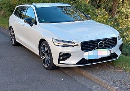Volvo V60 T6 Recharge AWD Geartronic R Design Rech...