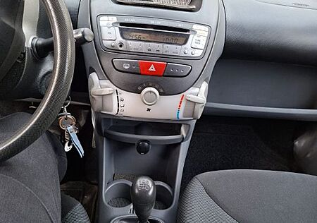 Toyota Aygo (X) Aygo (X) 1,0 -