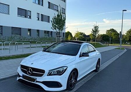 Mercedes-Benz CLA 220 d DCT - AMG Line - Panoramadach