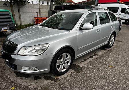 Skoda Octavia 1.6 TDI Elegance Combi Elegance