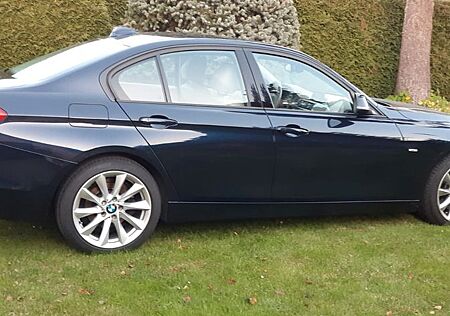BMW 328i Luxury Line Luxury Line