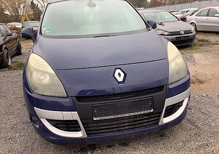 Renault Scenic Luxe dCi 130 FAP