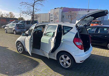 Mercedes-Benz A 180 Automatik 2 HD tüv neu km 119000